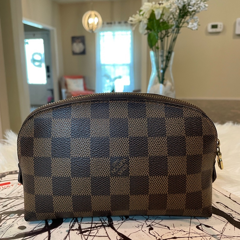 Louis Vuitton Cosmetic Pouch Damier Ebene